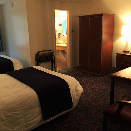 Cedar Motor Inn ماركيت الغرفة الصورة