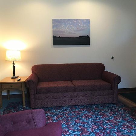 Cedar Motor Inn ماركيت الغرفة الصورة