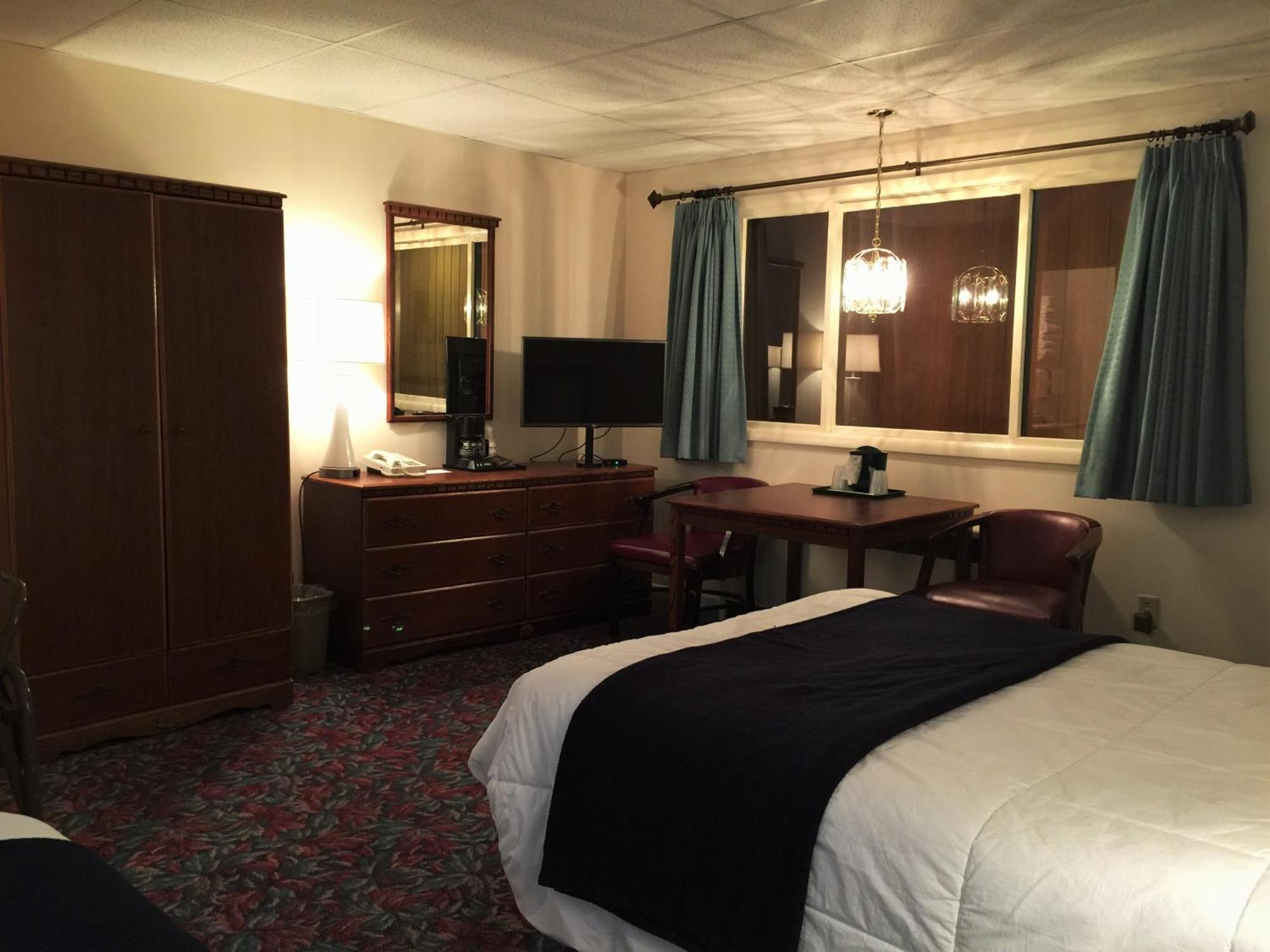 Cedar Motor Inn ماركيت الغرفة الصورة