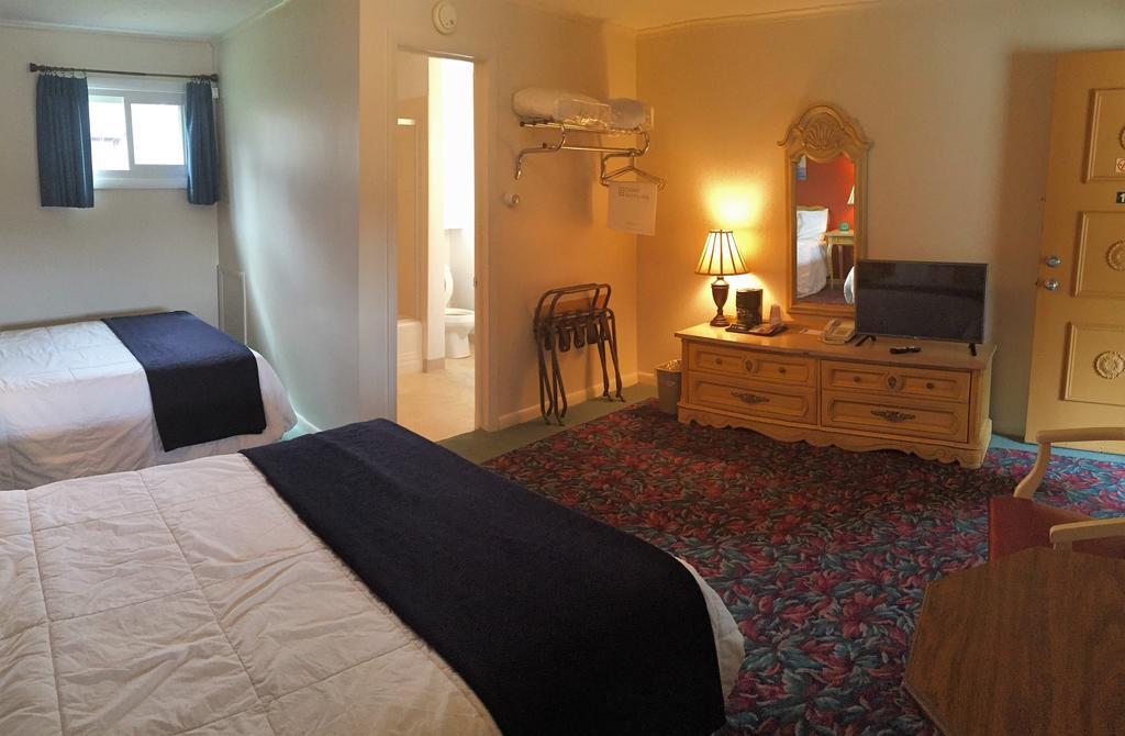 Cedar Motor Inn ماركيت المظهر الخارجي الصورة