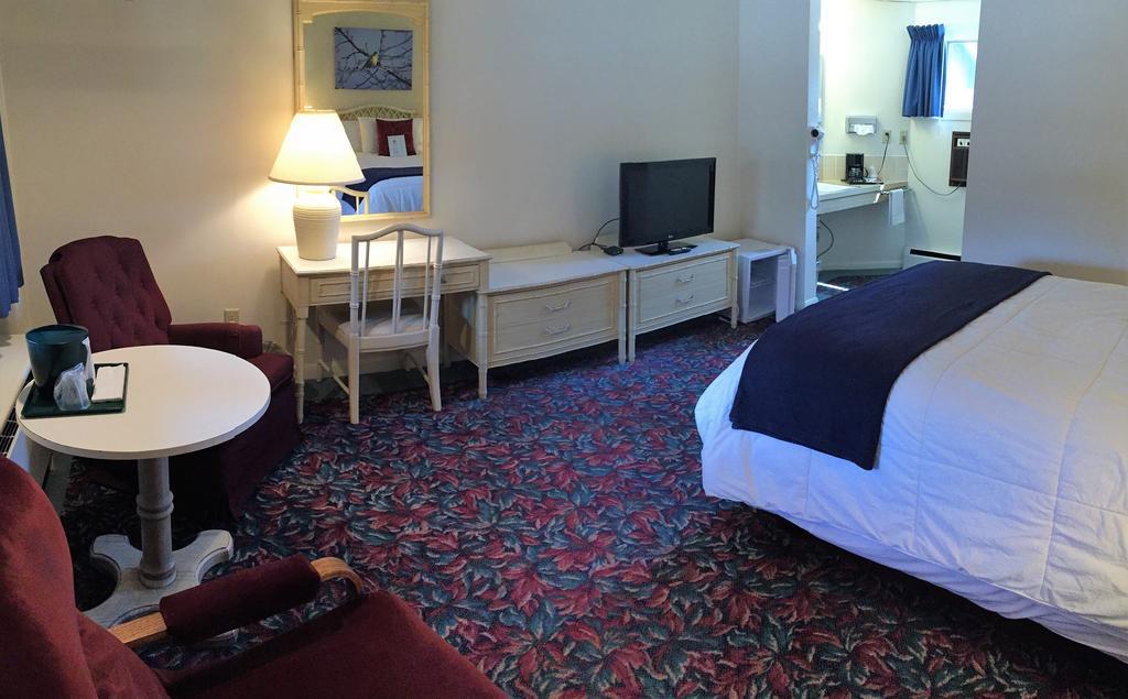 Cedar Motor Inn ماركيت المظهر الخارجي الصورة