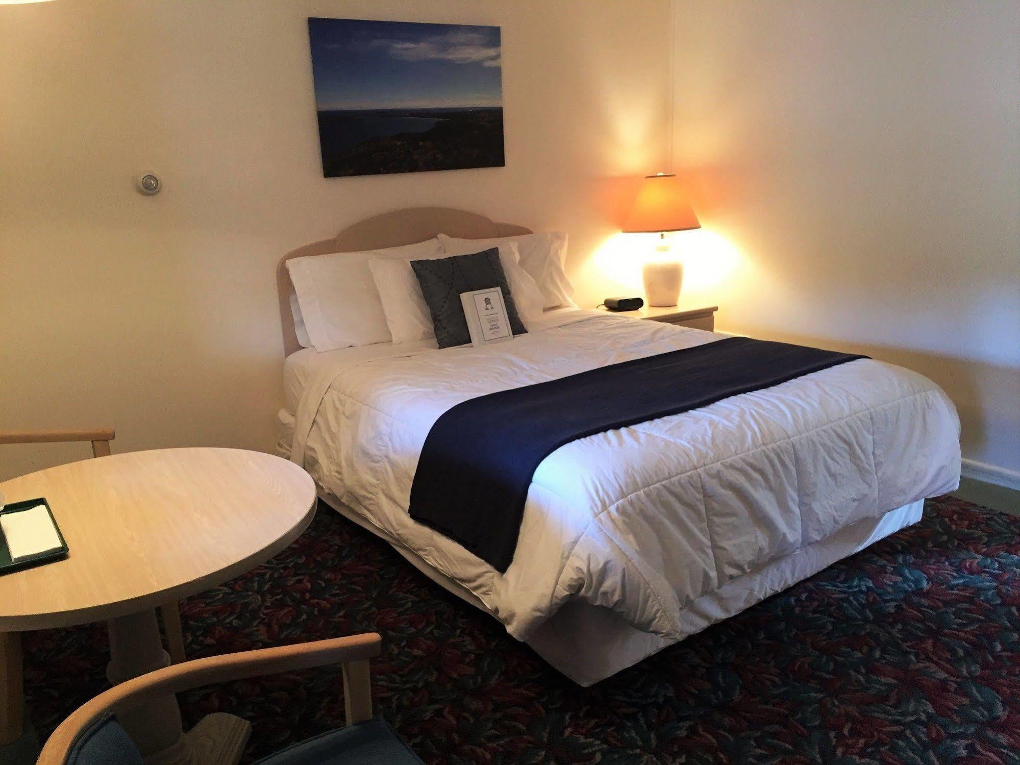 Cedar Motor Inn ماركيت المظهر الخارجي الصورة