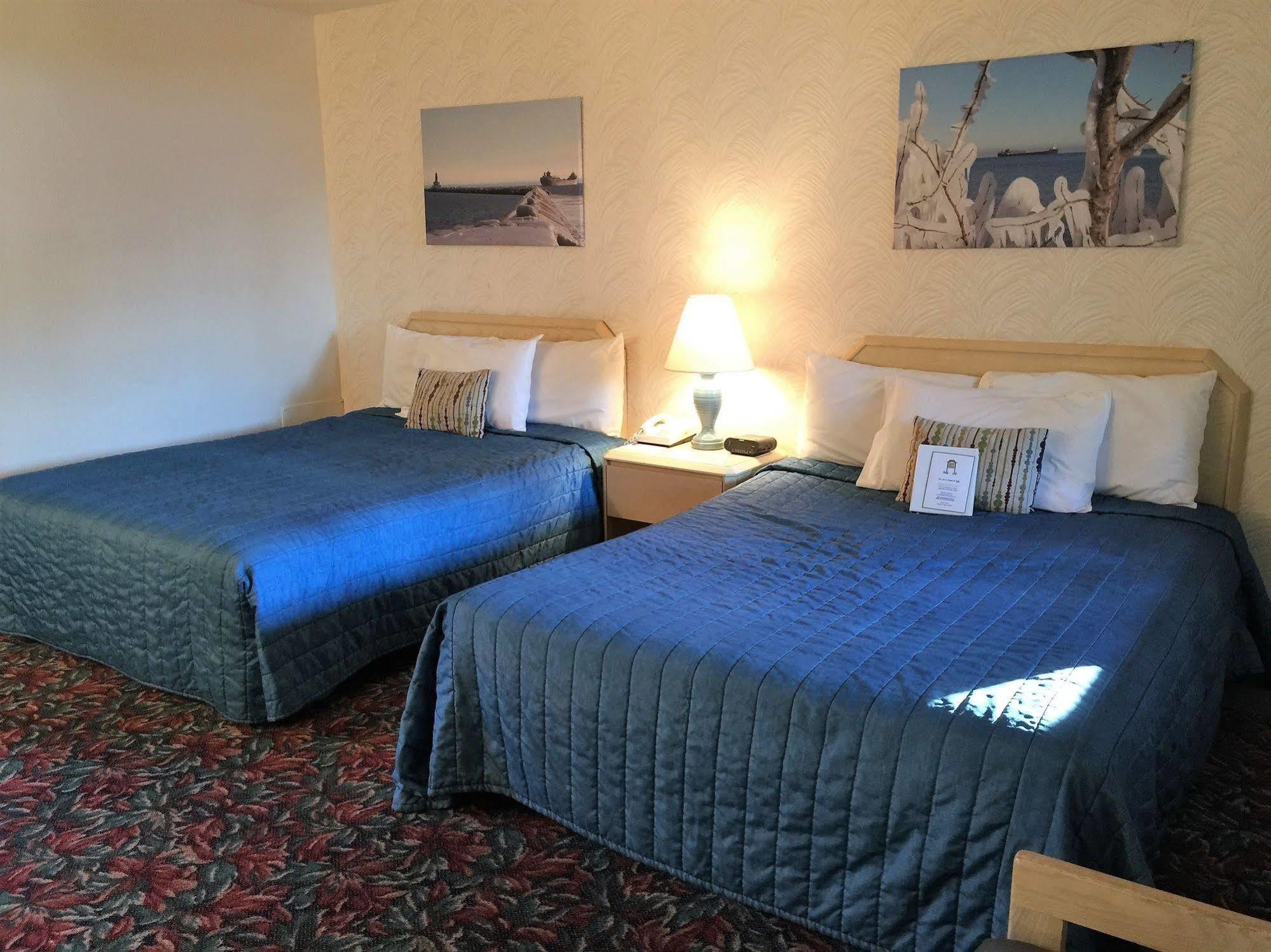 Cedar Motor Inn ماركيت المظهر الخارجي الصورة