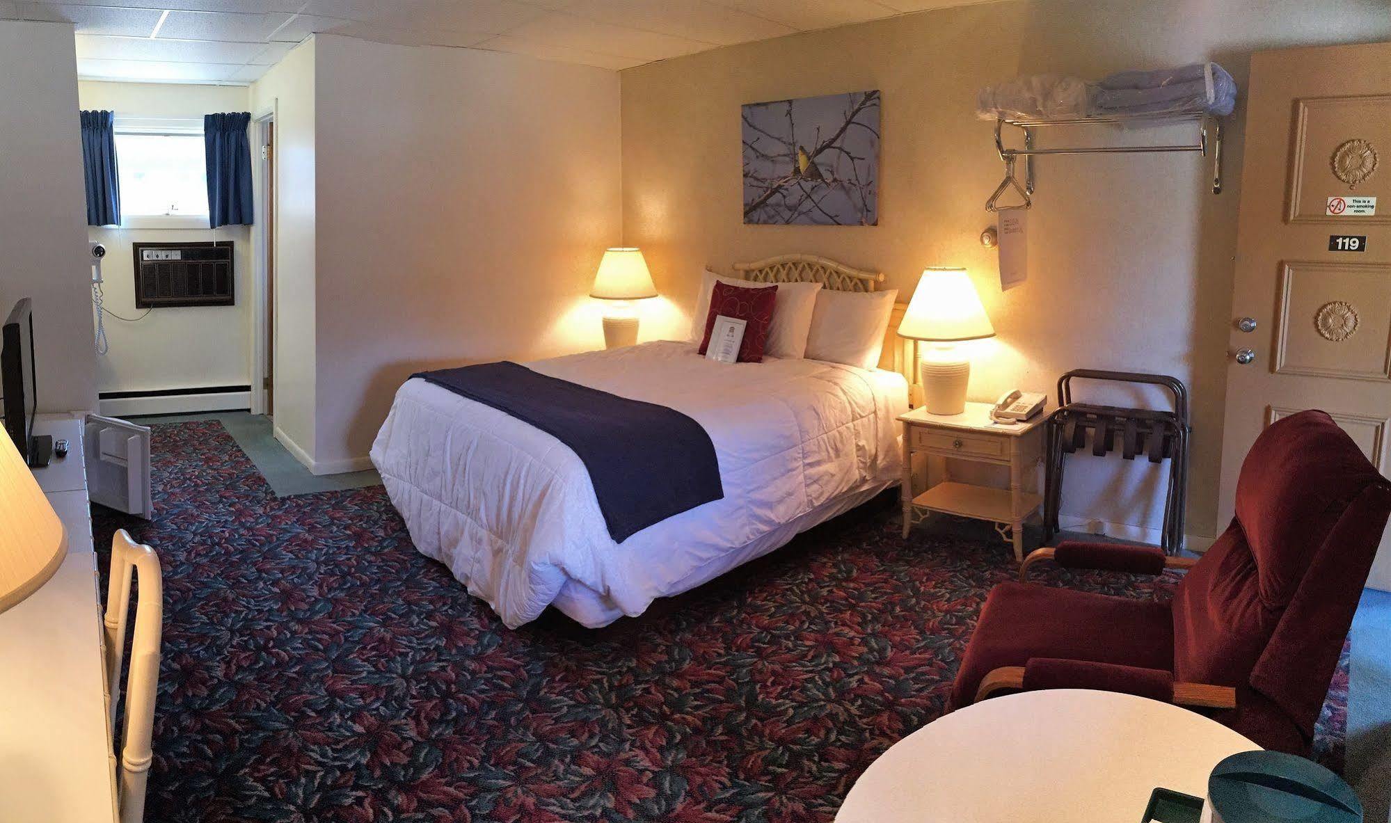 Cedar Motor Inn ماركيت المظهر الخارجي الصورة