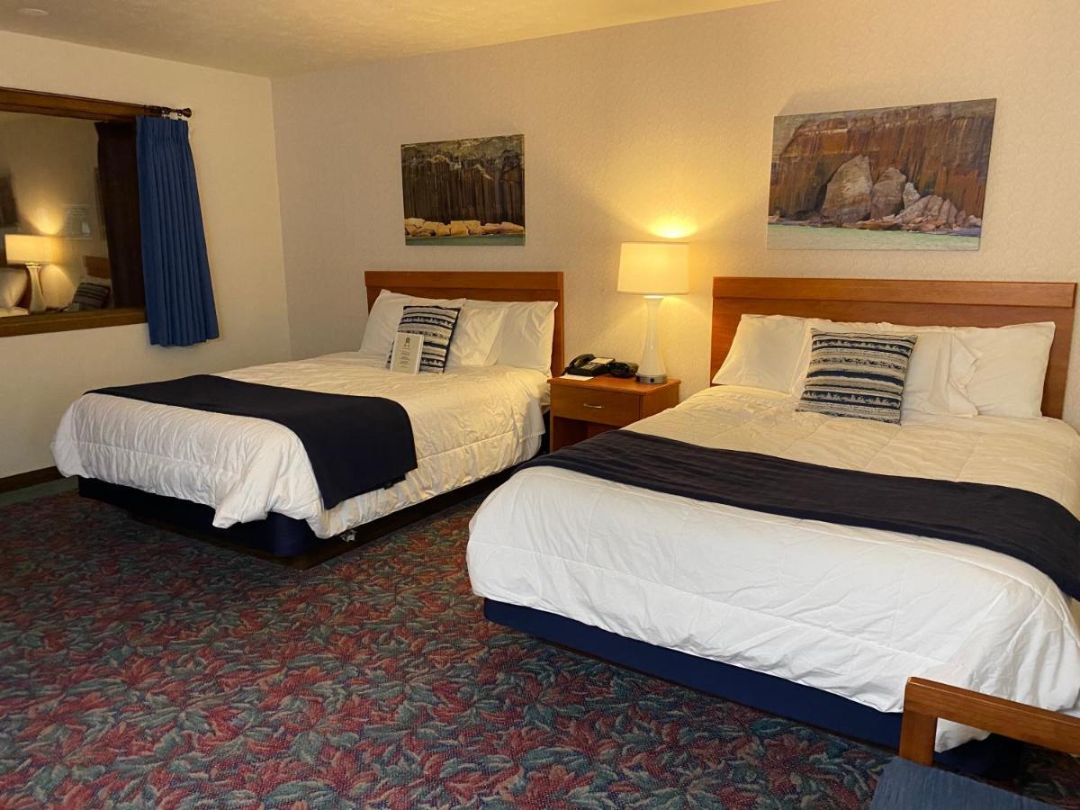 Cedar Motor Inn ماركيت المظهر الخارجي الصورة